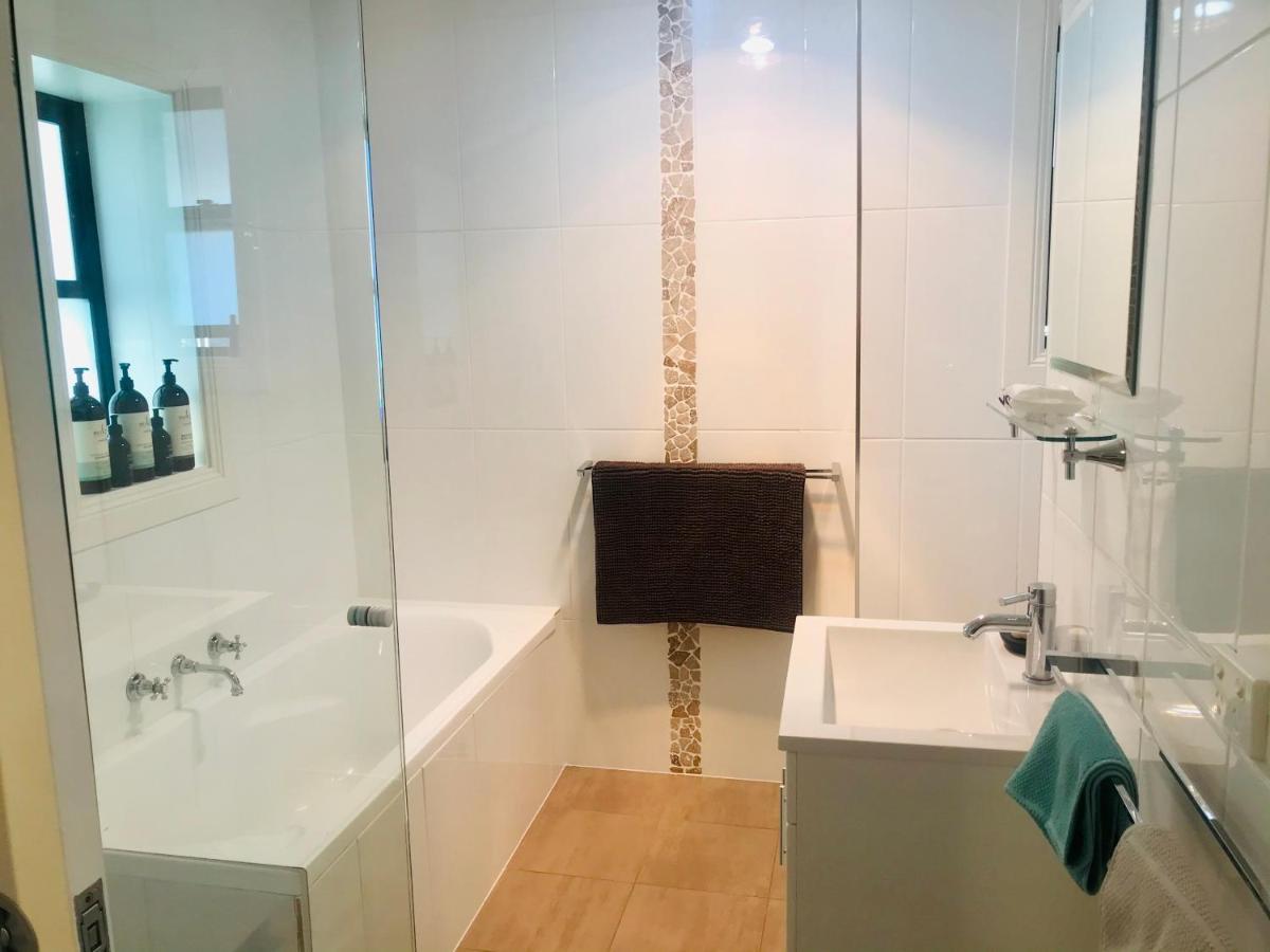 Cornelias Cottage Mount Gambier Central Экстерьер фото